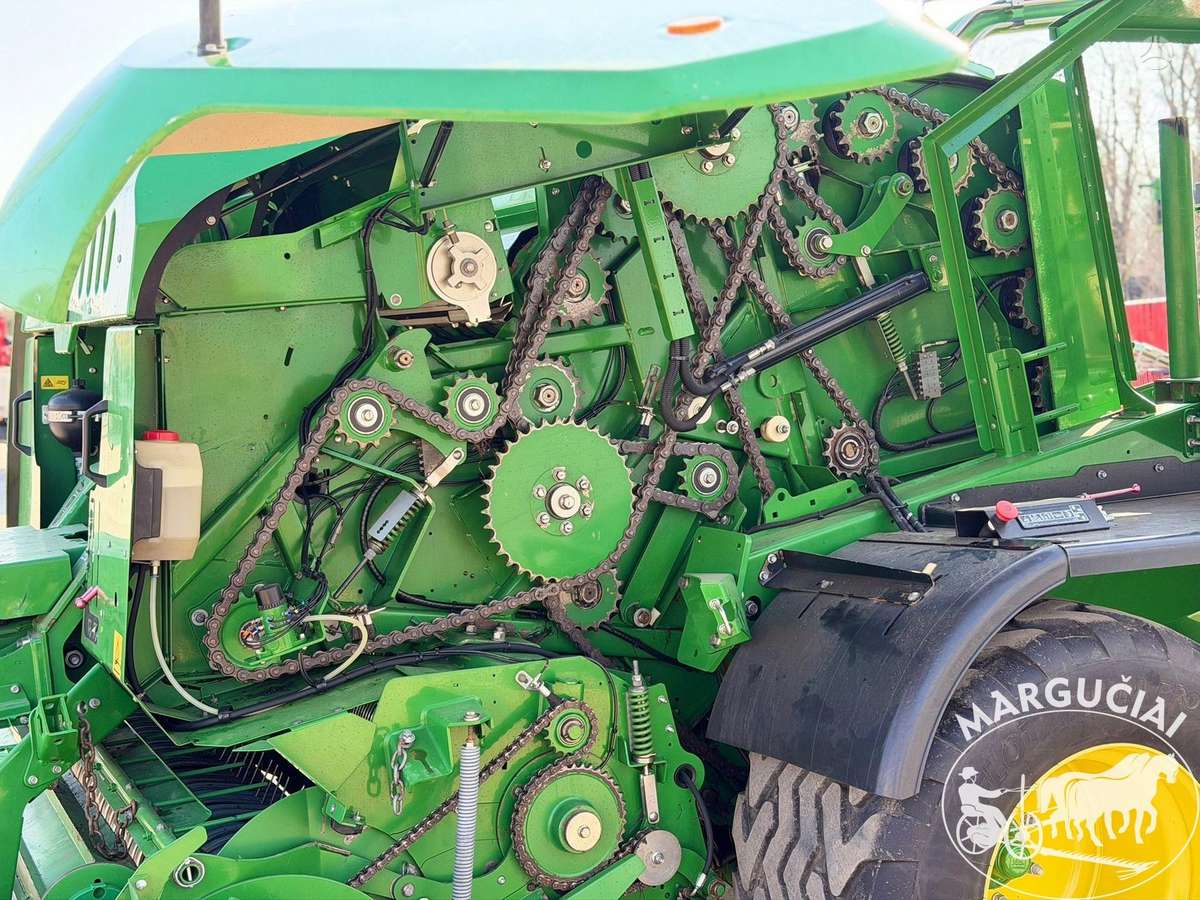 John Deere C441R, прессы