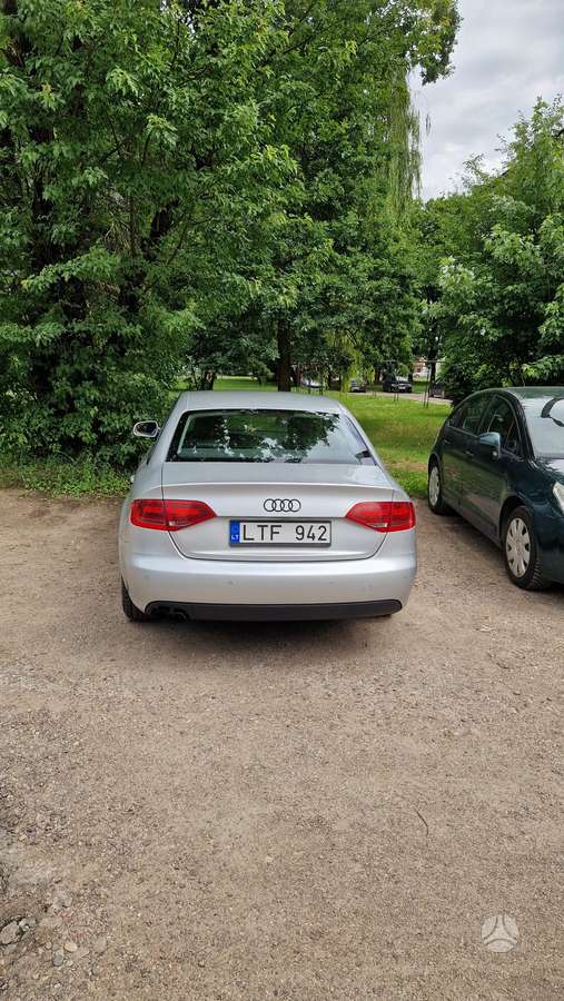 Audi A4, 1.8 l., Седан