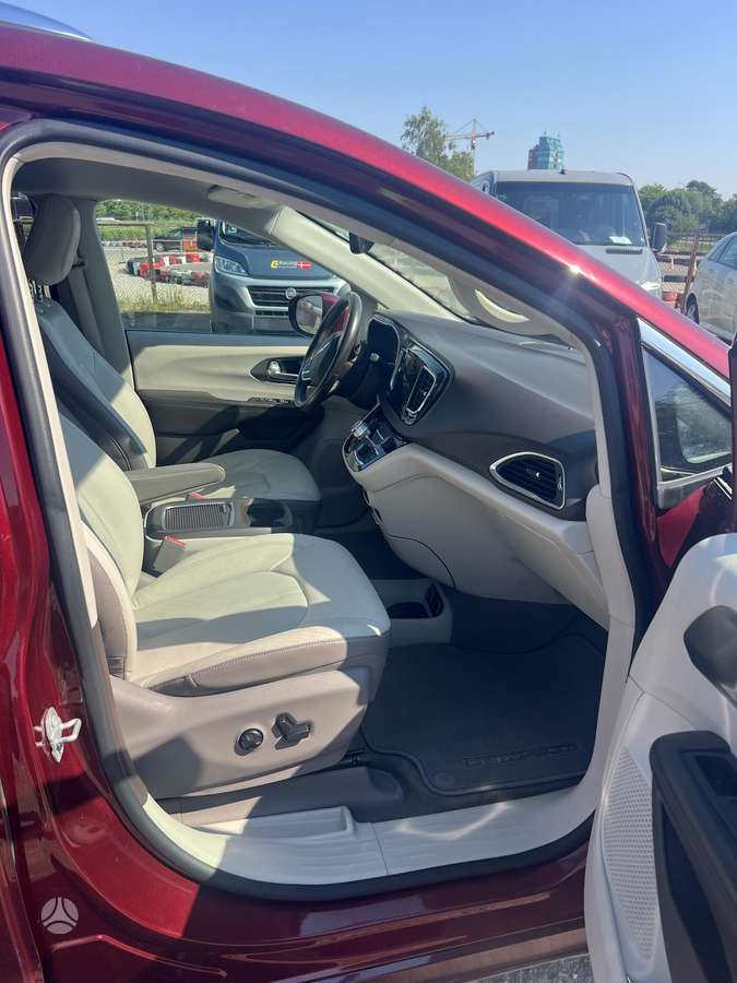 Chrysler Pacifica, 3.6 l., Минивэн