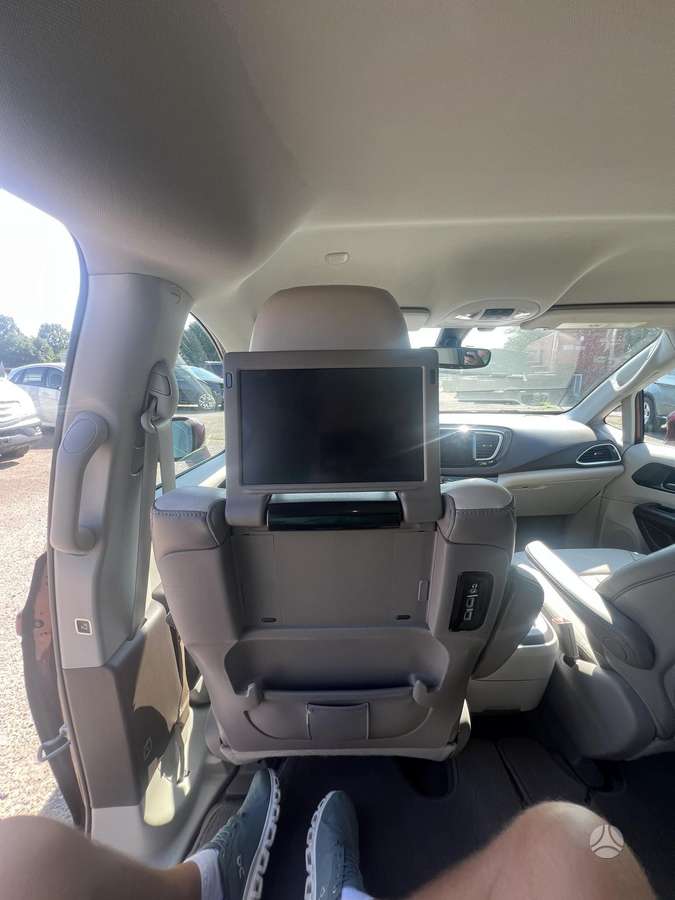 Chrysler Pacifica, 3.6 l., Минивэн