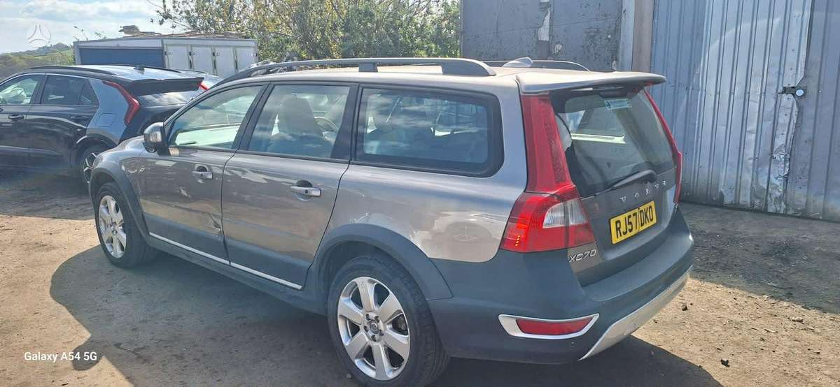 Volvo XC70