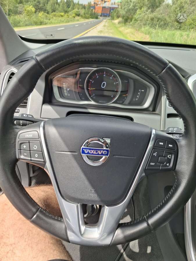 Volvo XC60 - 12