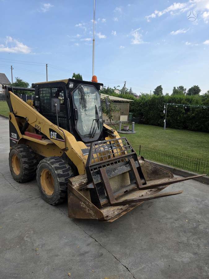 Caterpillar Cat252b, mini loaders