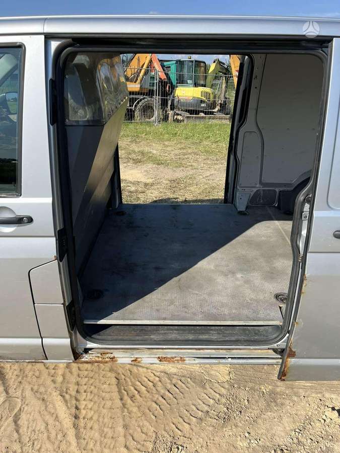 Volkswagen Transporter - 10