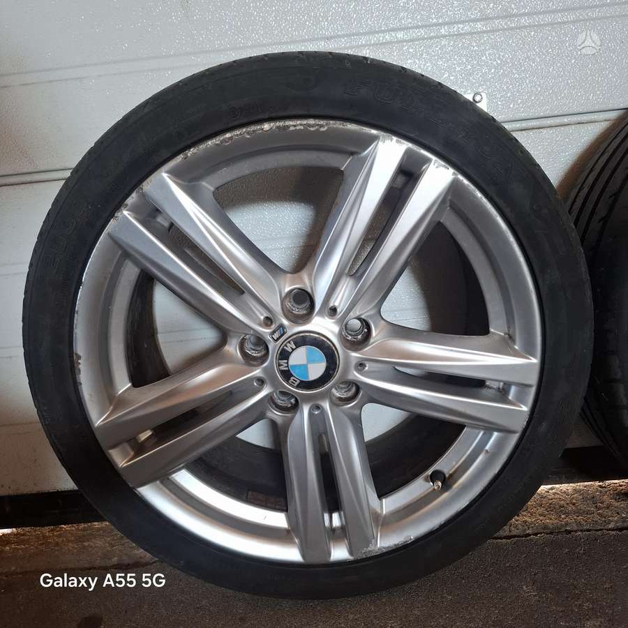 BMW 1 serija variklio detalės
