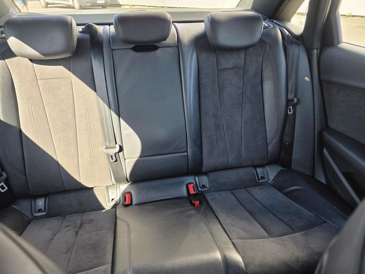 Audi A4, 2.0 l., Седан