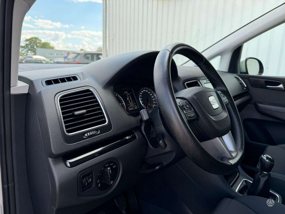 Seat Alhambra, 2.0 l., Минивэн