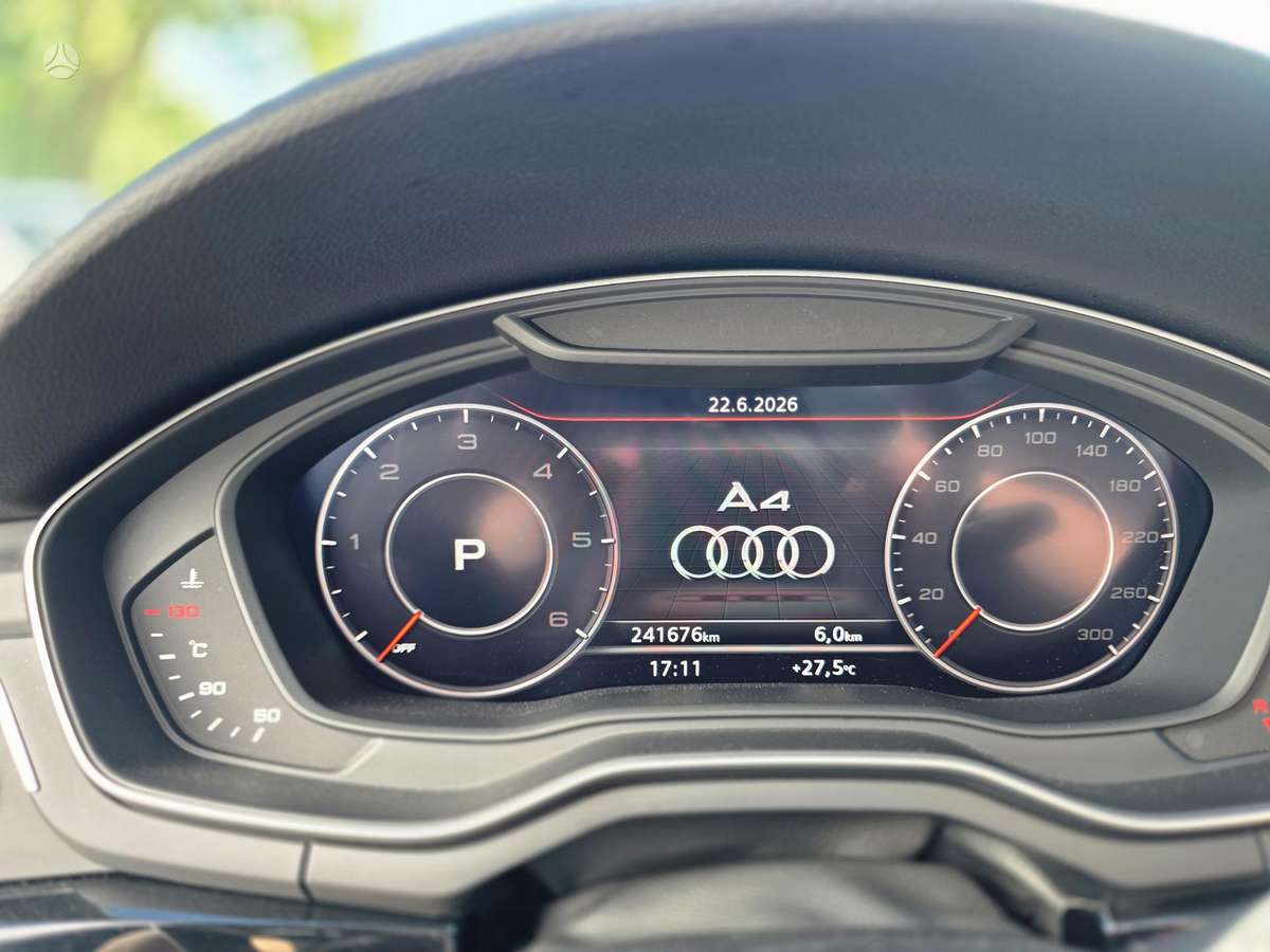 Audi A4, 2.0 l., Седан