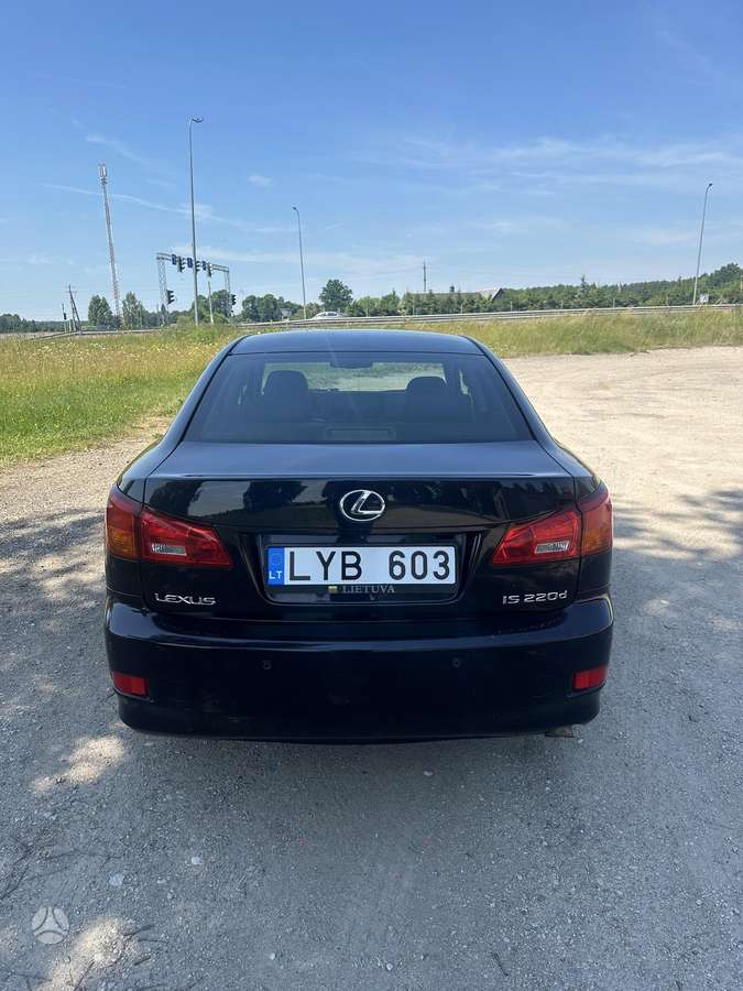 Lexus IS 220, 2.2 l., Седан