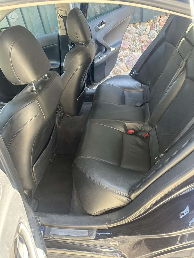 Lexus IS 220, 2.2 l., Седан