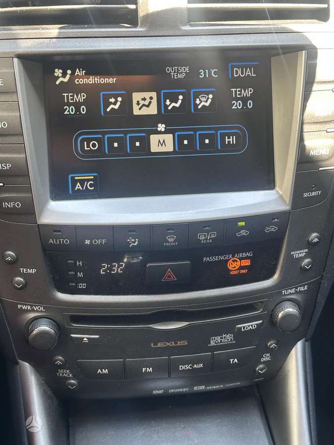 Lexus IS 220, 2.2 l., Седан