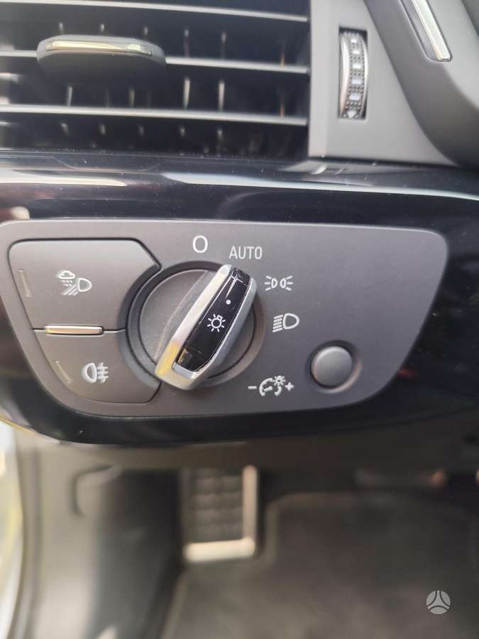 Audi A4, 3.0 l., universalas