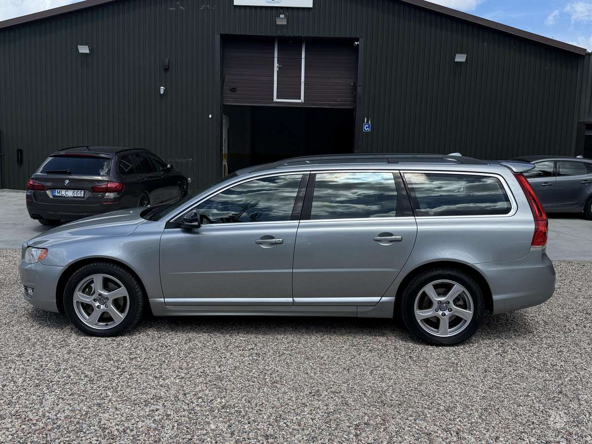 Volvo V70, 2.0 l., Универсал