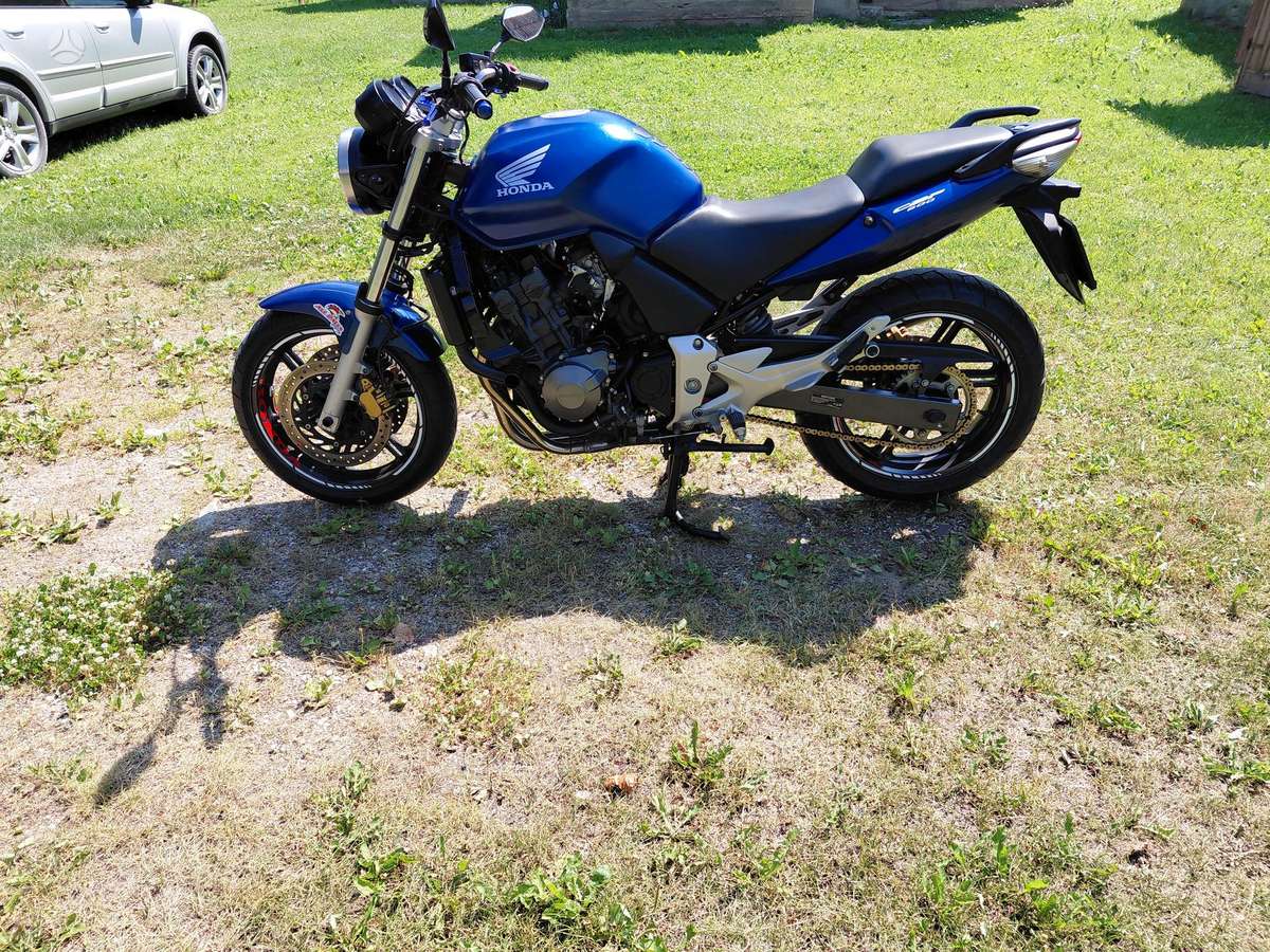 Honda CBF 600cc, street / classic