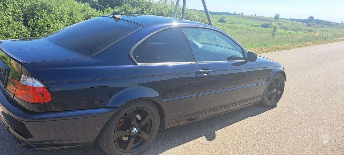 BMW 325, coupe