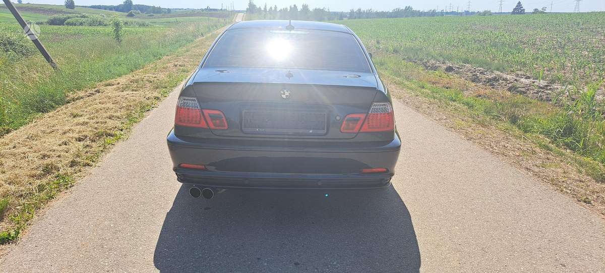 BMW 325, coupe