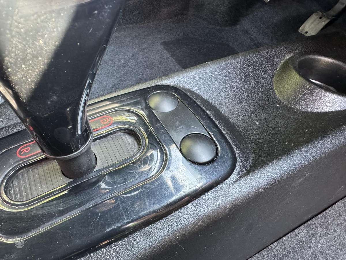 Ligier JS50, hatchback