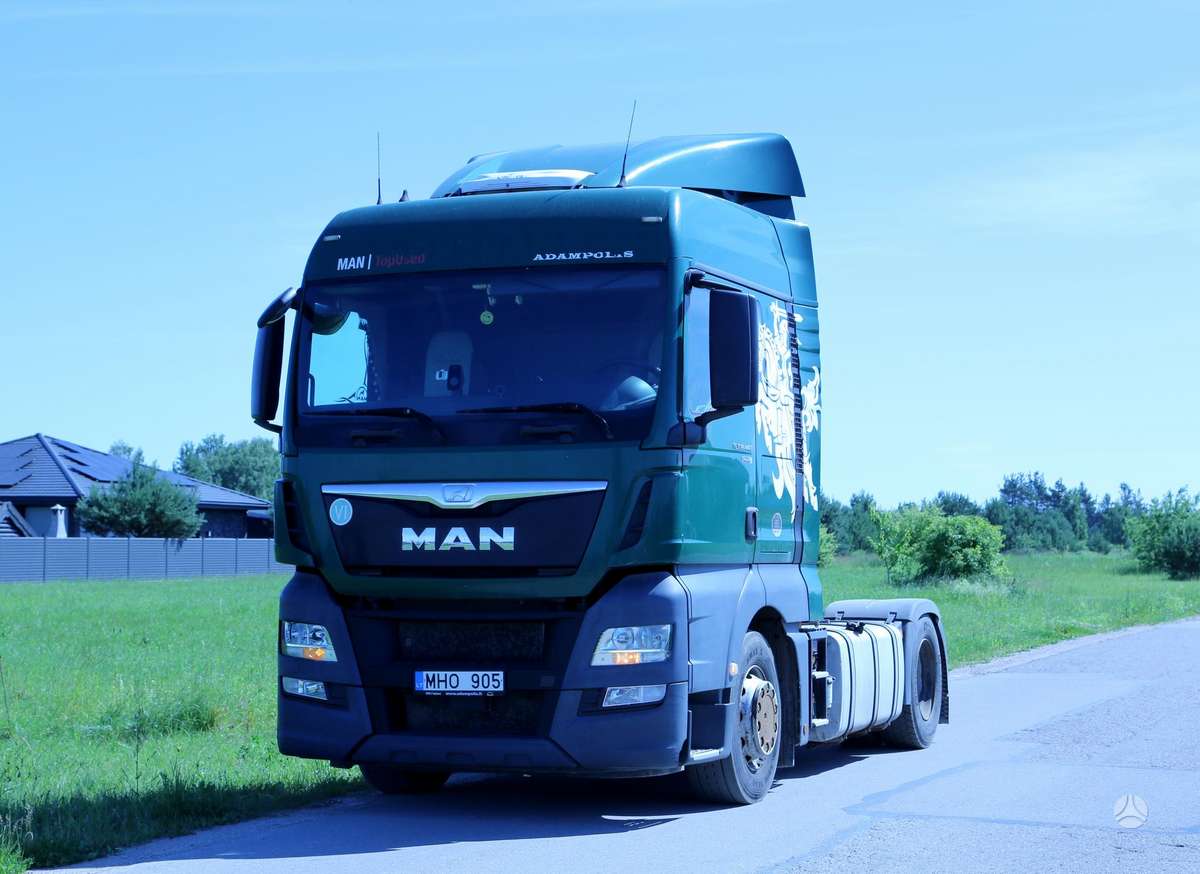 MAN TGX, double sleeper