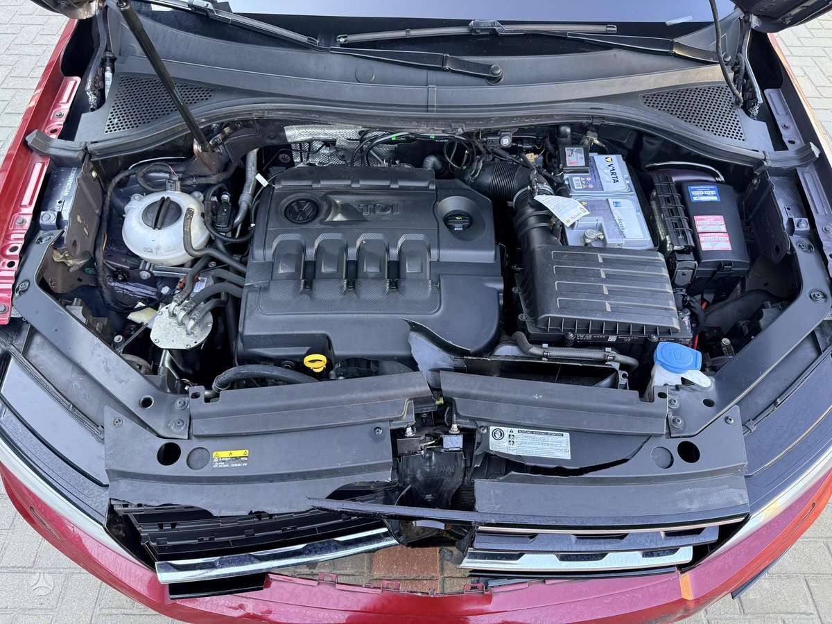 Volkswagen Tiguan - 9