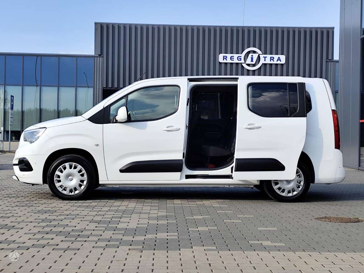 Opel Combo, 1.5 l., Минивэн