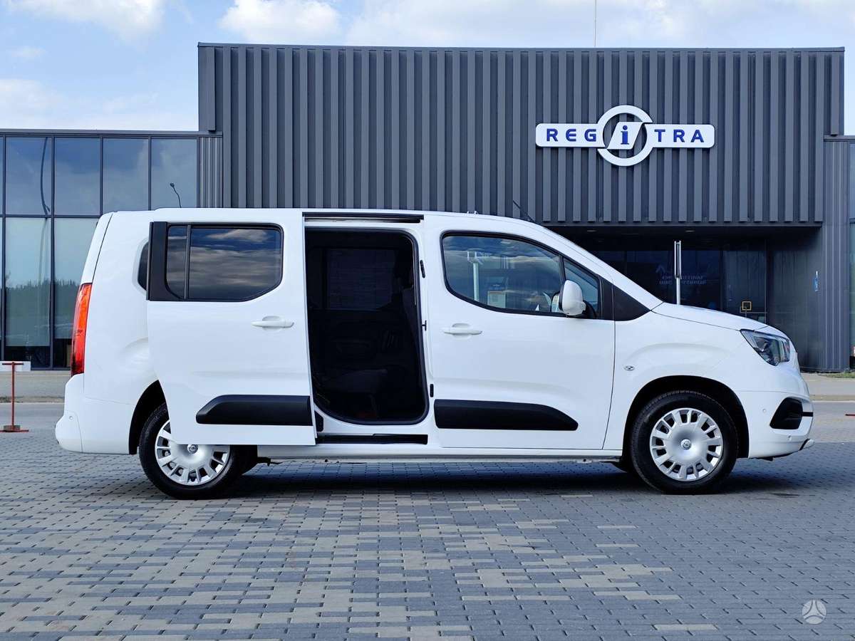 Opel Combo, 1.5 l., Минивэн