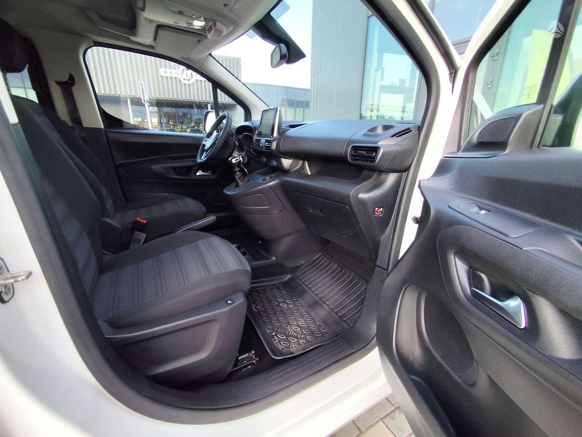 Opel Combo, 1.5 l., Минивэн