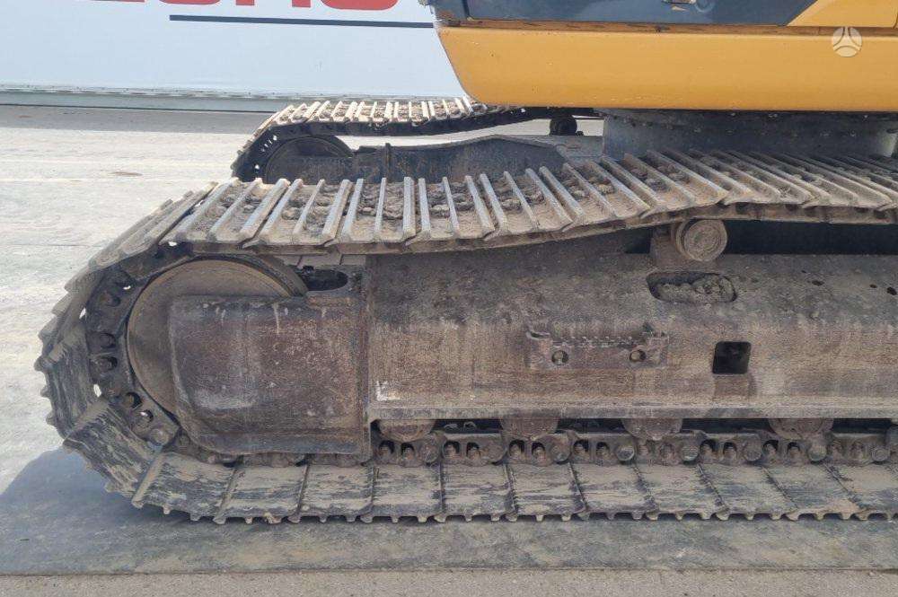 Case CX210, ekskavatoriai