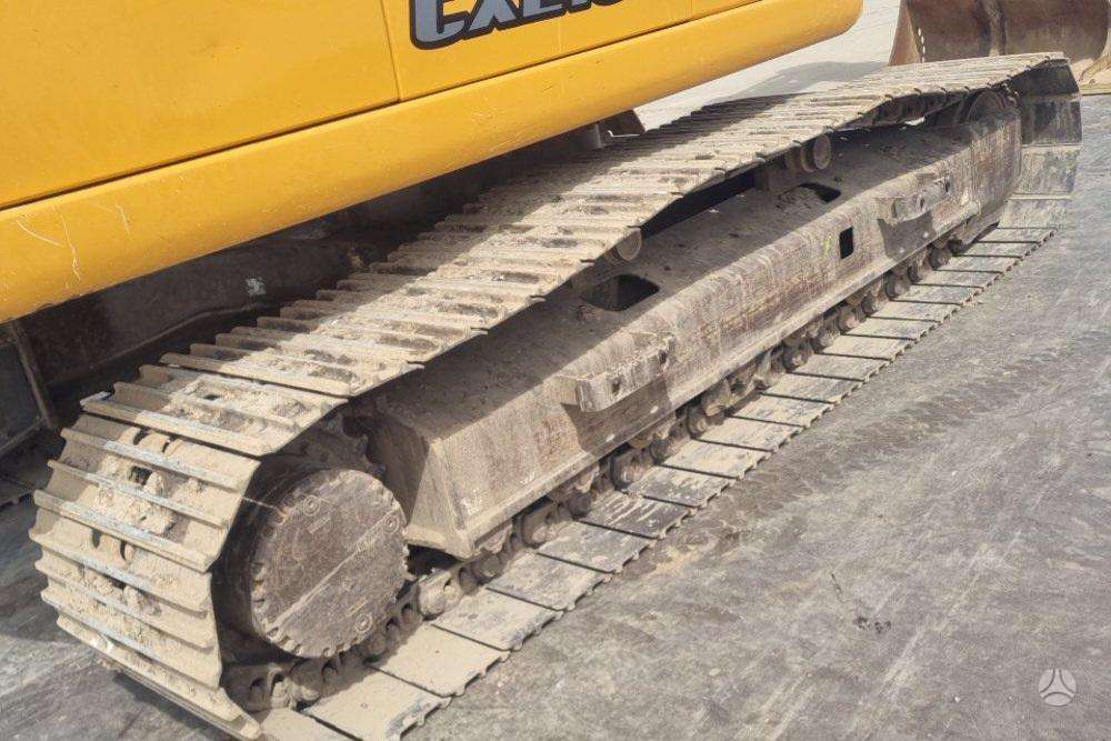 Case CX210, excavator