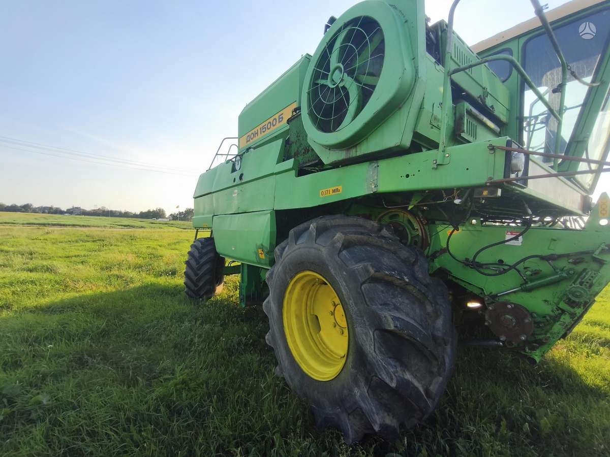 DON 1500B, combine harvesters