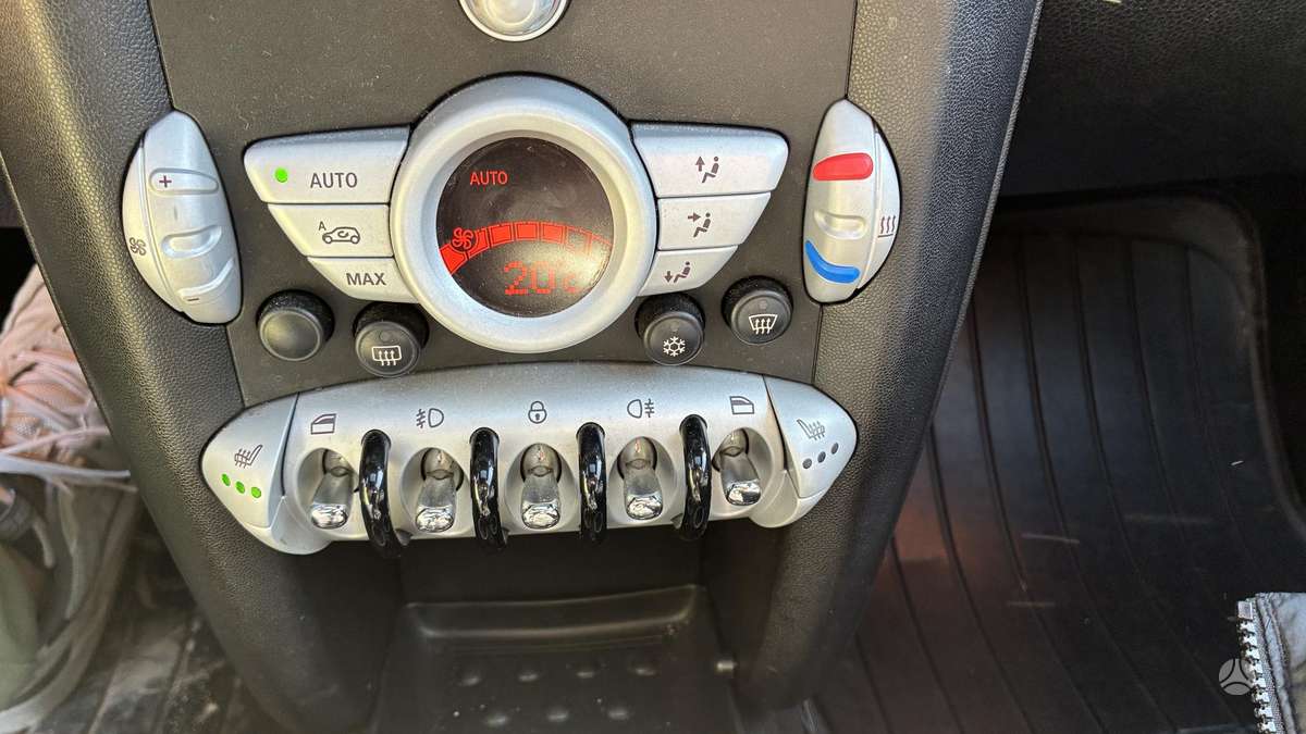 Mini Cooper JCW, 1.6 l., hatchback