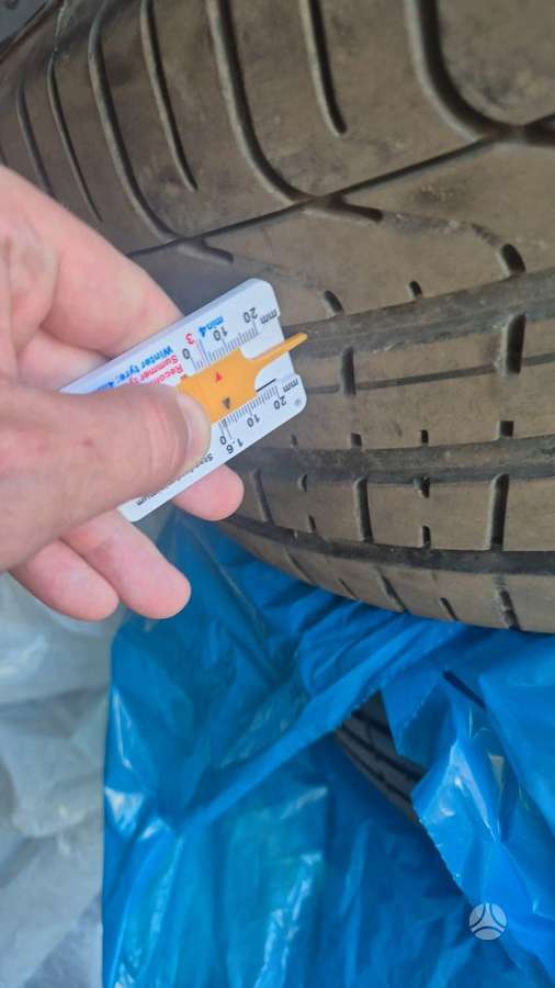 Pirelli, summer 255/35 R20