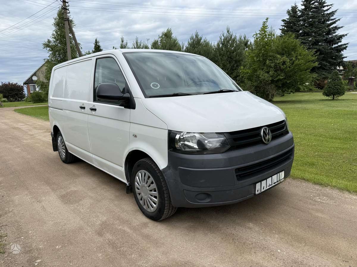 Volkswagen Transporter - 2