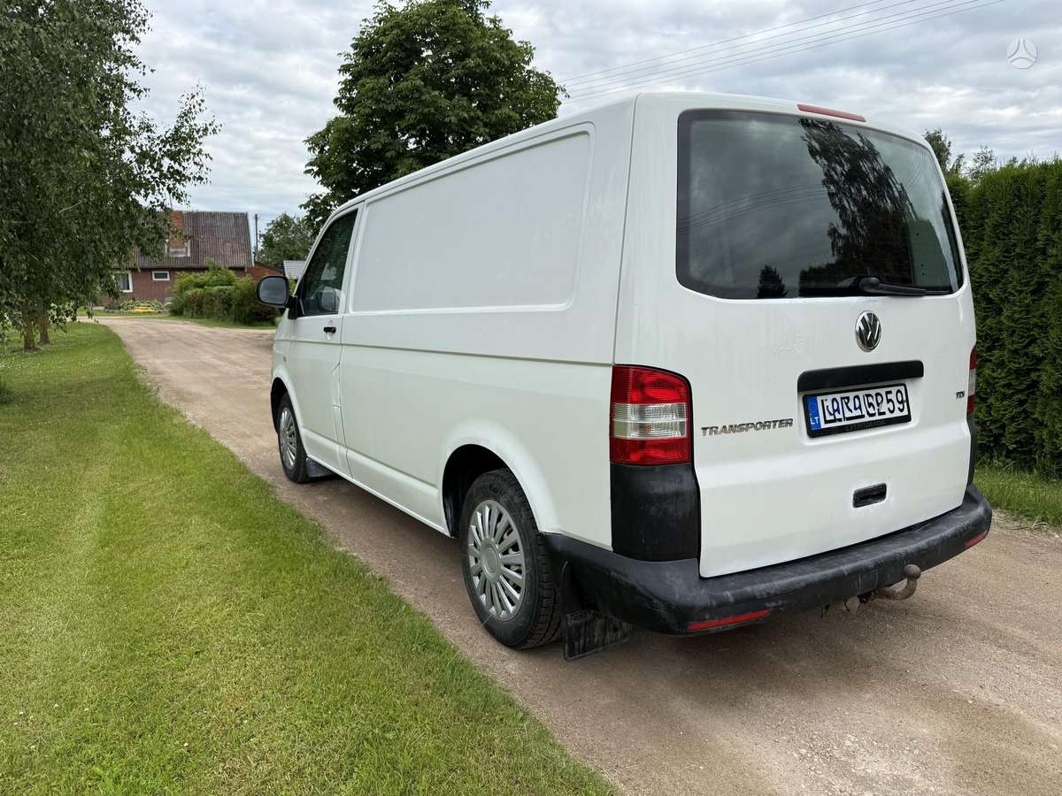 Volkswagen Transporter - 4