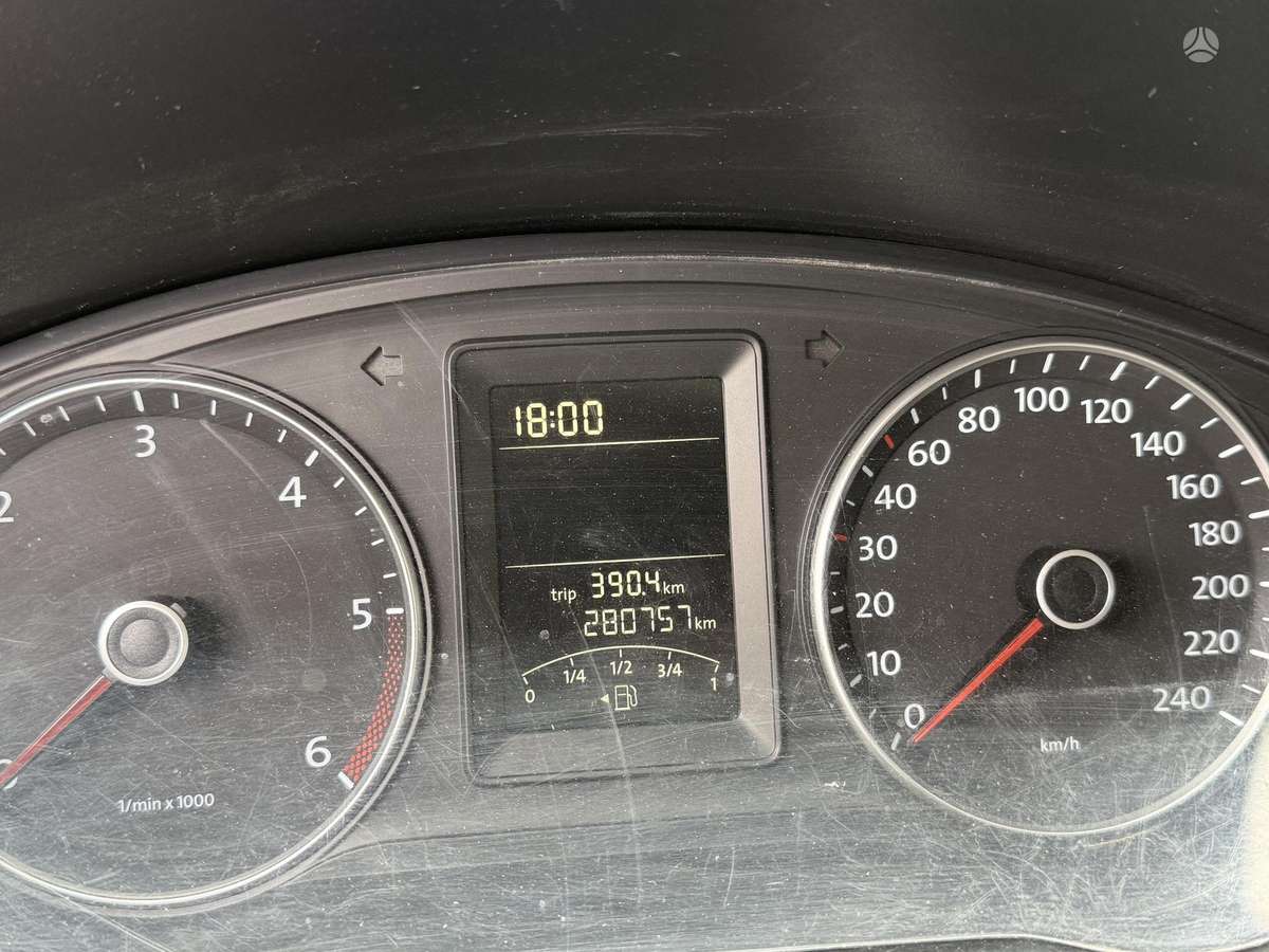 Volkswagen Transporter - 7