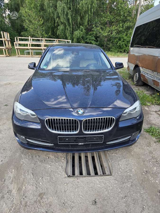 BMW 525 Europa dalimis