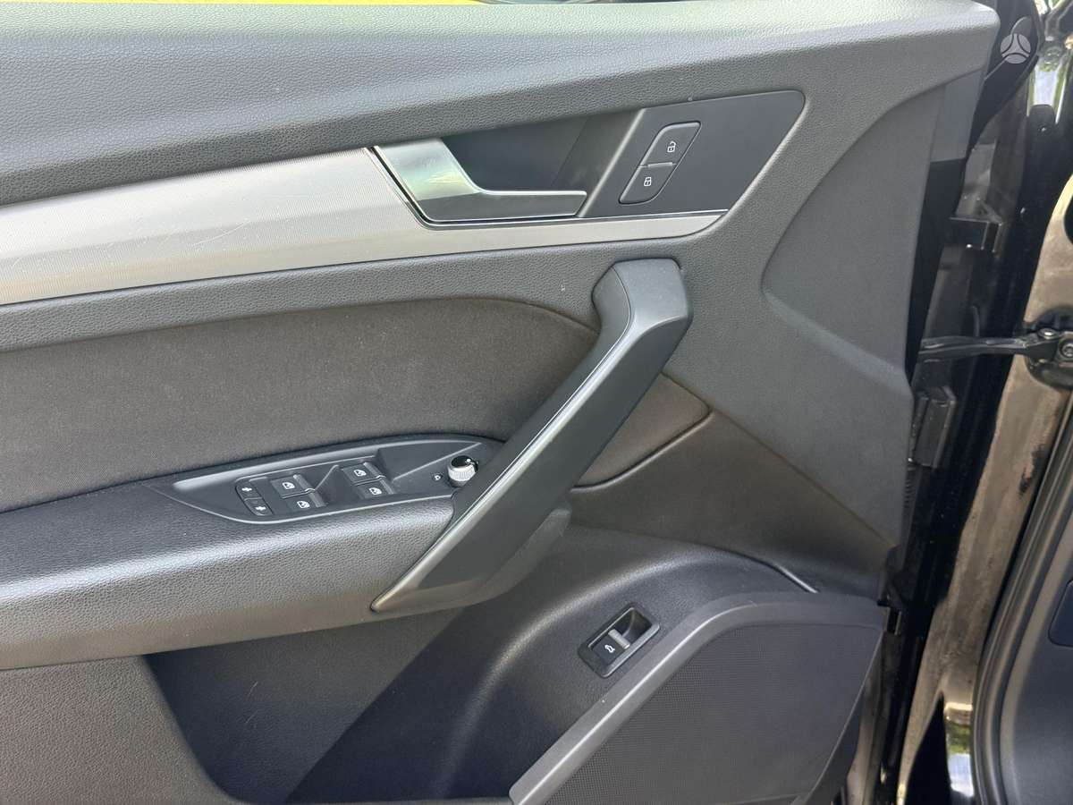 Audi Q5, 2.0 l., Внедорожник / Кроссовер