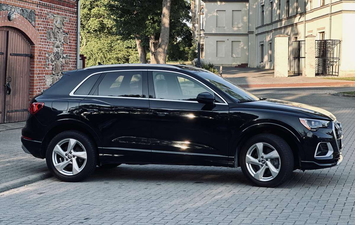 Audi Q3, 2.0 l., hatchback