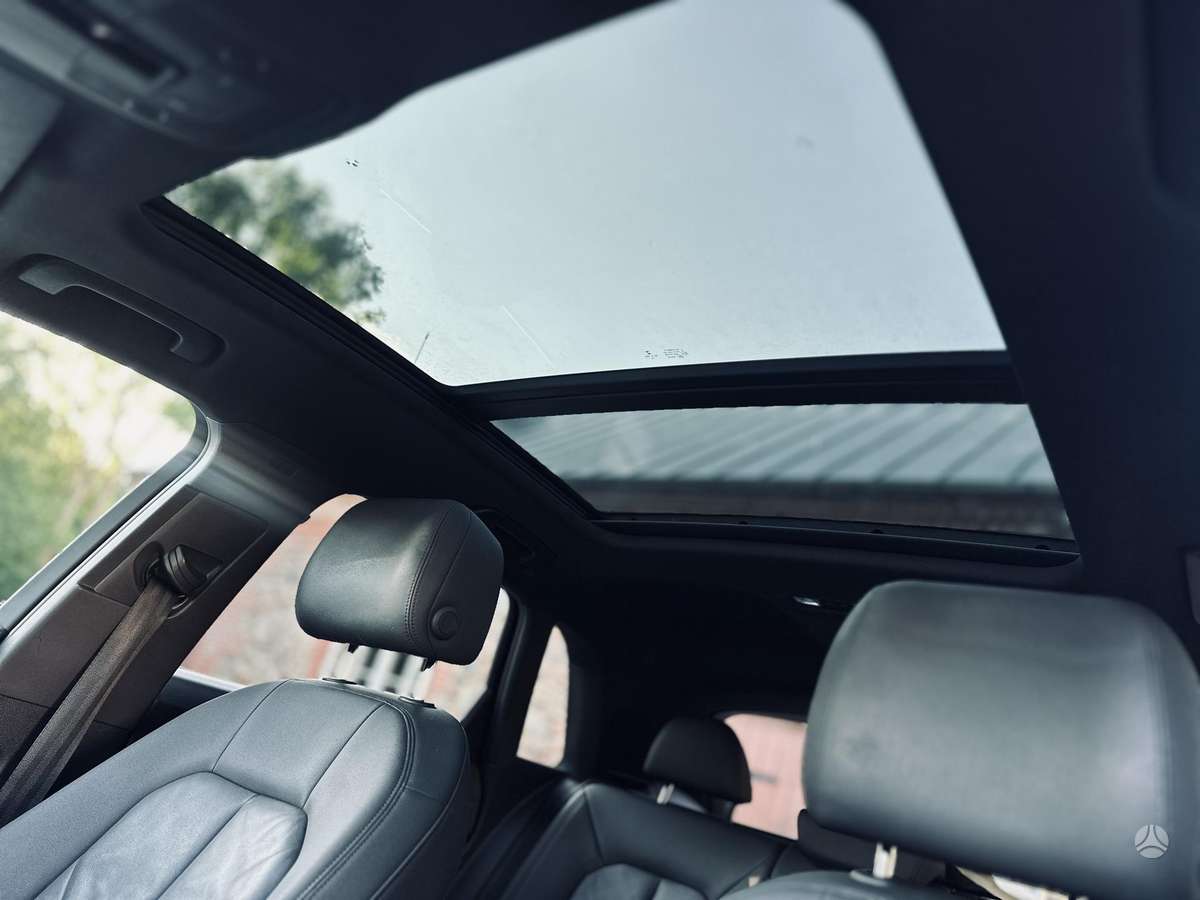 Audi Q3, 2.0 l., hatchback