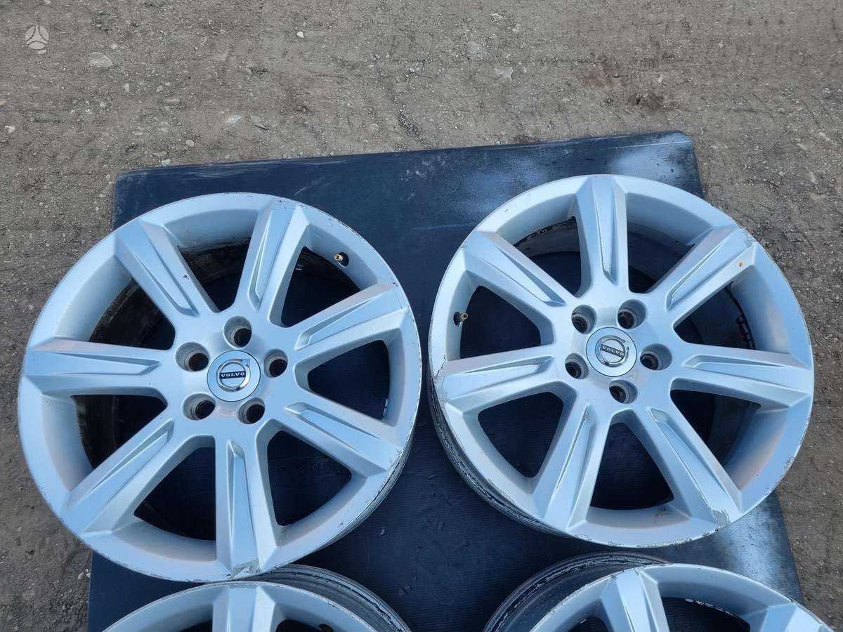 Volvo V90, light alloy, R17