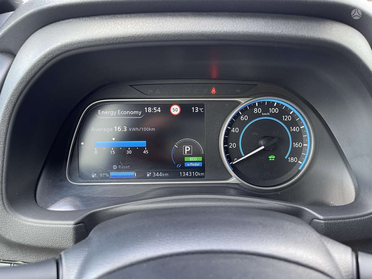 Nissan Leaf, 62 kWh, hečbekas
