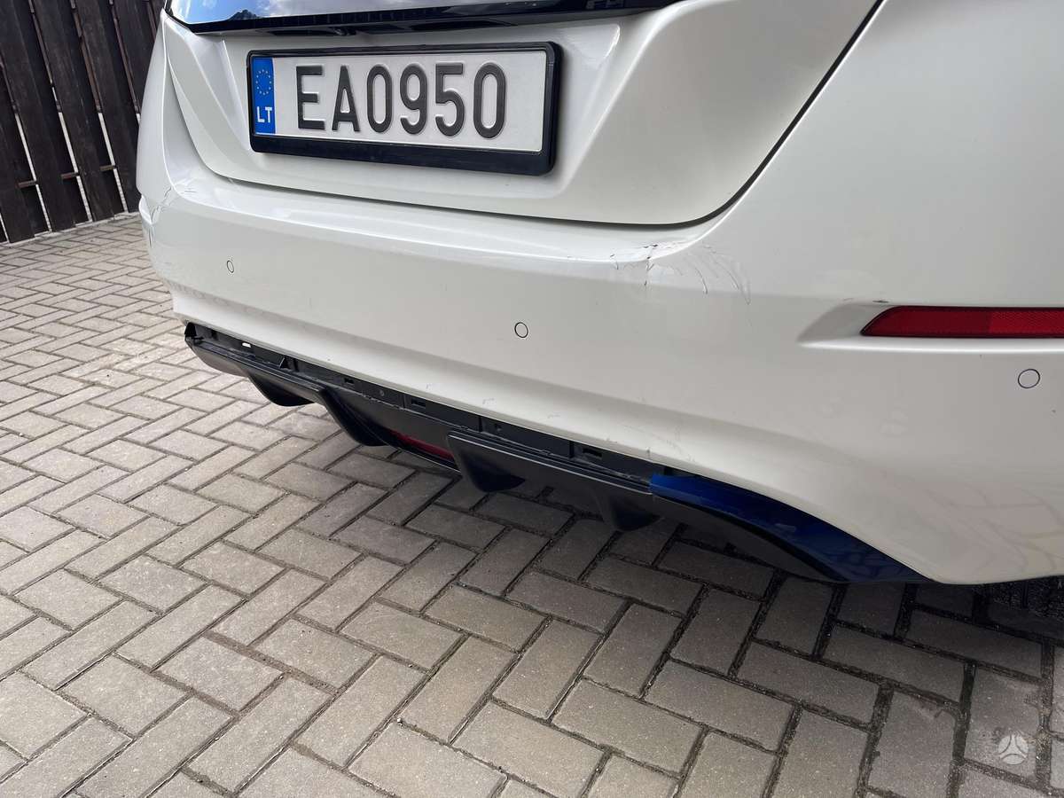 Nissan Leaf, 62 kWh, hečbekas