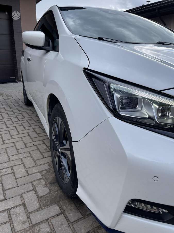Nissan Leaf, 62 kWh, hečbekas