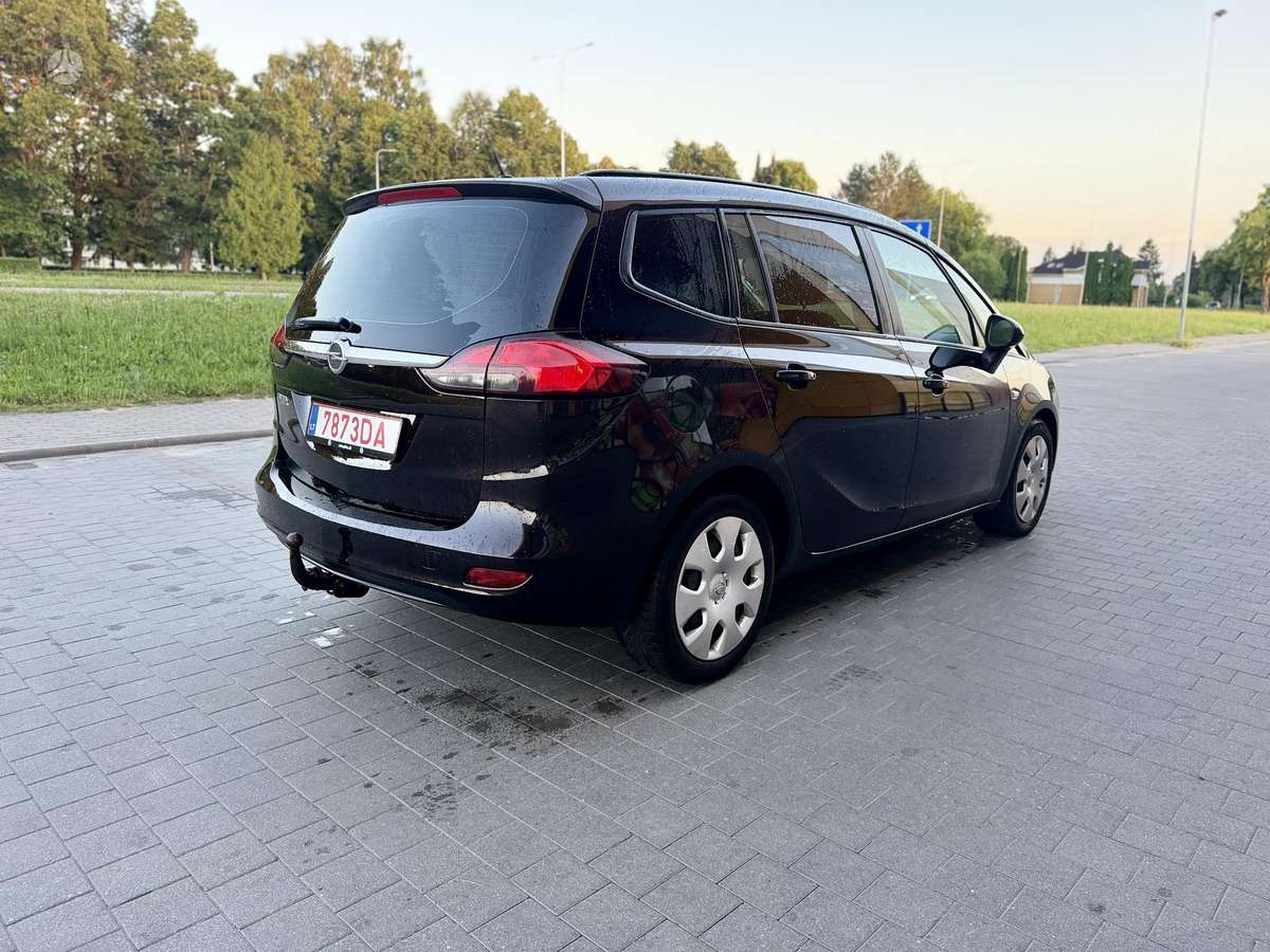 Opel Zafira, 2.0 l., Минивэн
