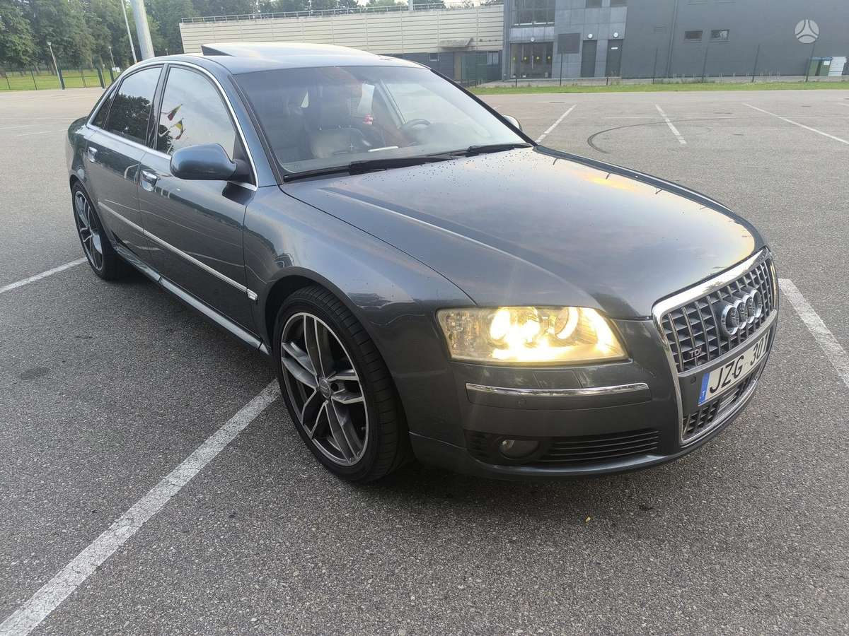 Audi A8, 4.1 l., Седан