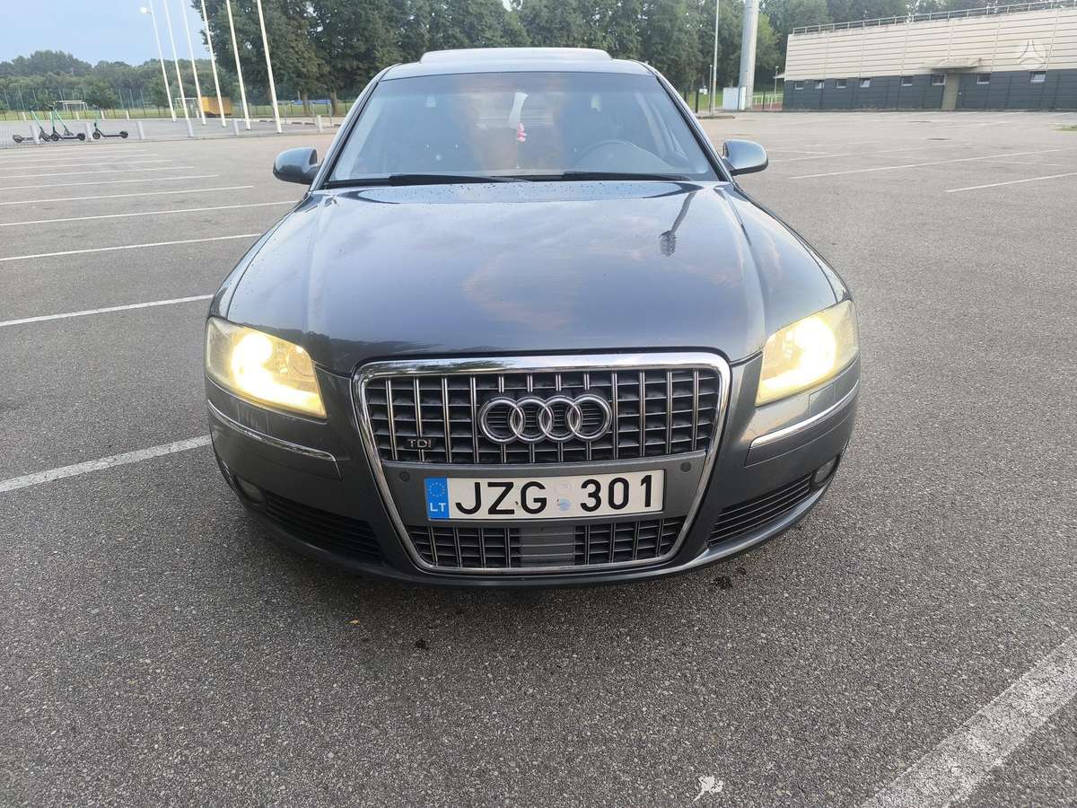 Audi A8, 4.1 l., sedanas