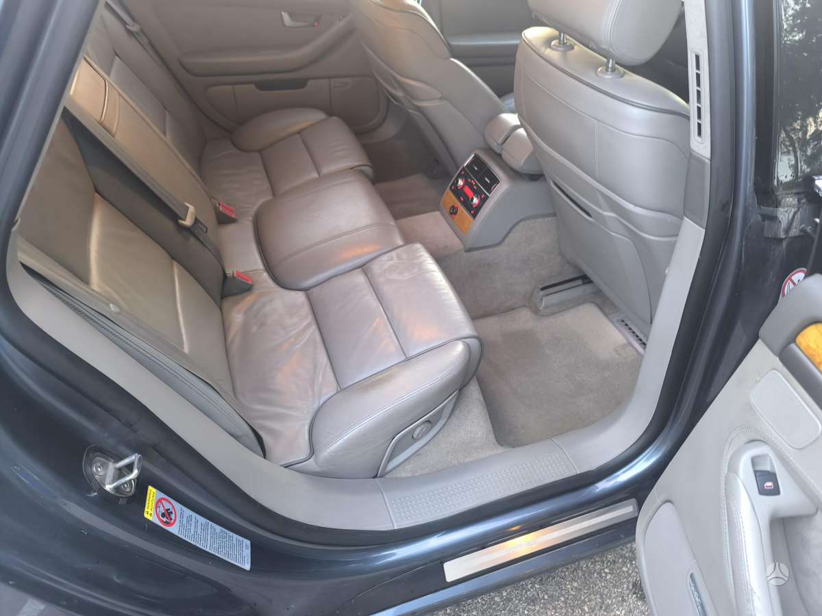 Audi A8, 4.1 l., Седан