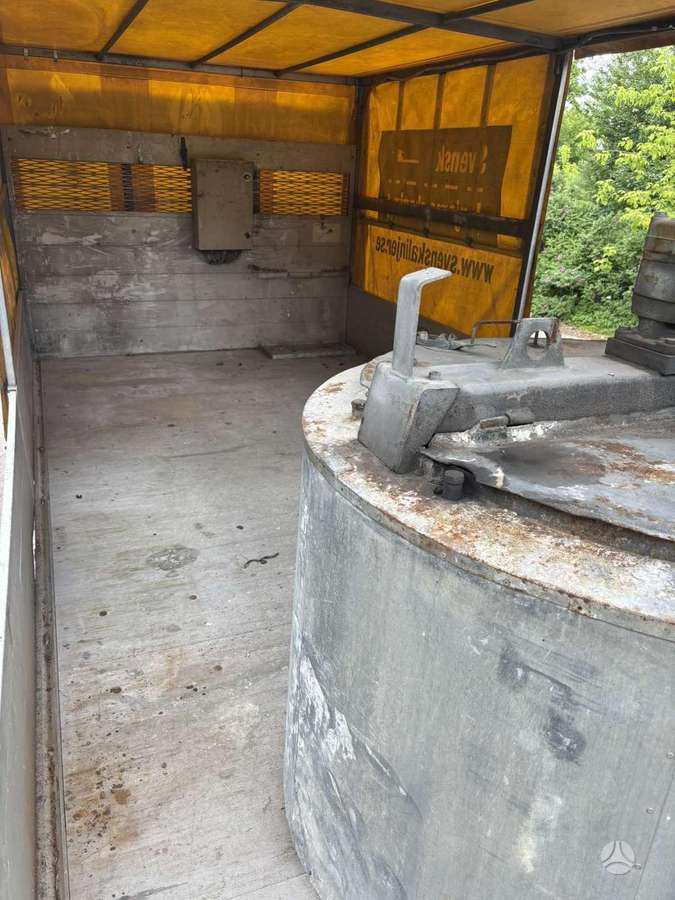 Volvo FL 612 H, kelių tiesimo mašinos