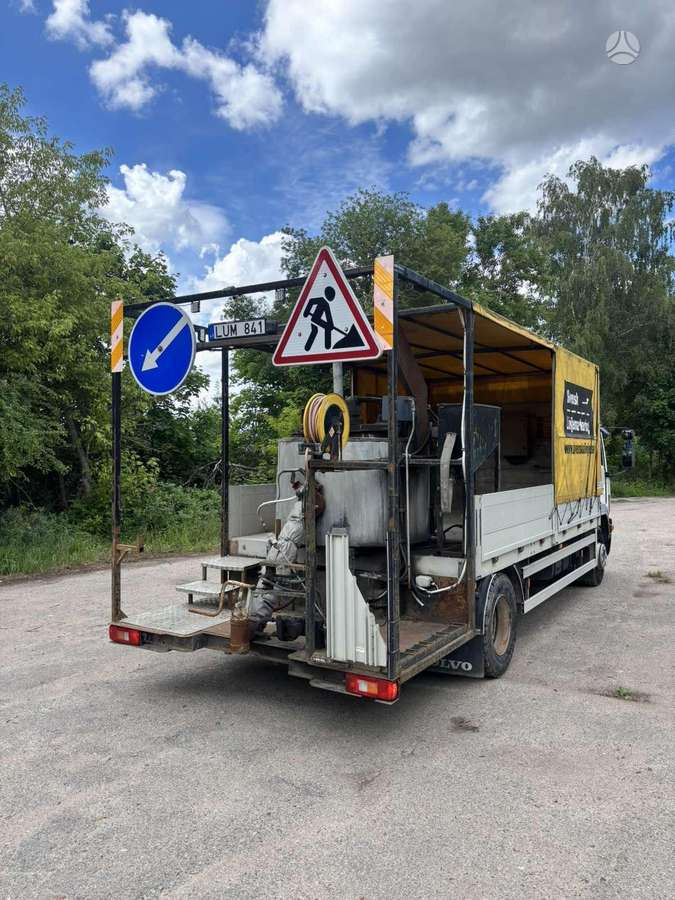 Volvo FL 612 H, kelių tiesimo mašinos