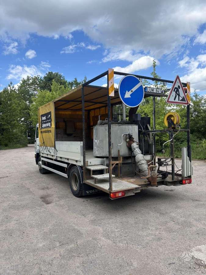 Volvo FL 612 H, kelių tiesimo mašinos