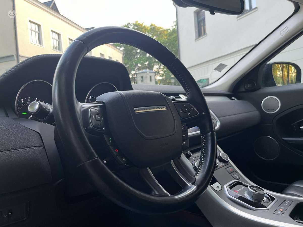 Land Rover Evoque, 2.2 l., off-road / crossover